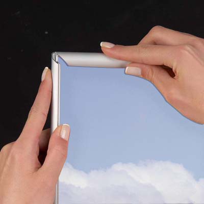 100x140 Reklam Panosu - 32mm Standart Köşe